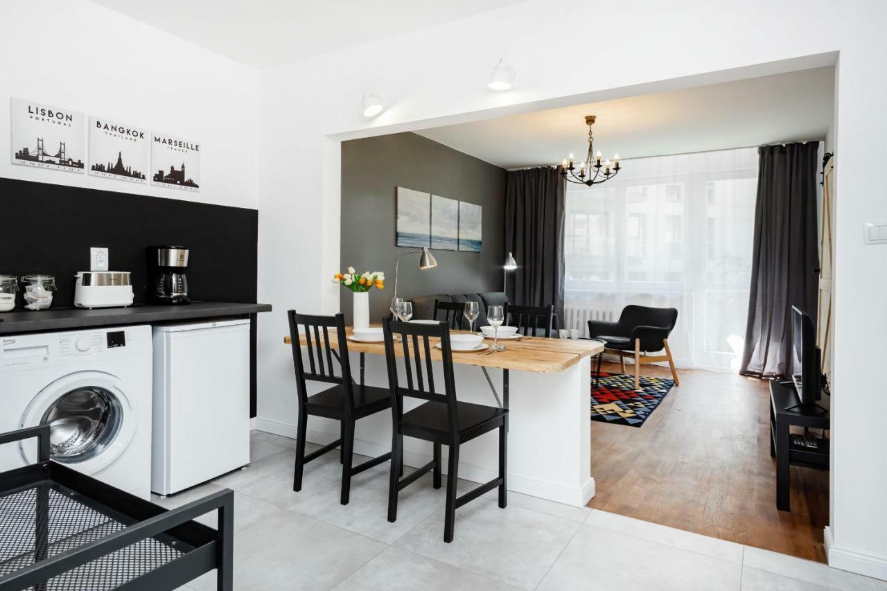 First Central Apartments By Noclegi Renters Varsavia Esterno foto