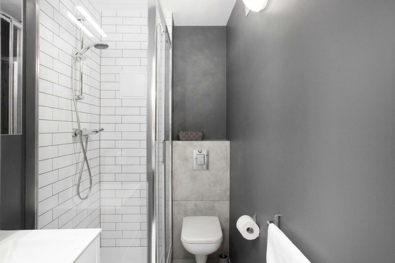 First Central Apartments By Noclegi Renters Varsavia Esterno foto